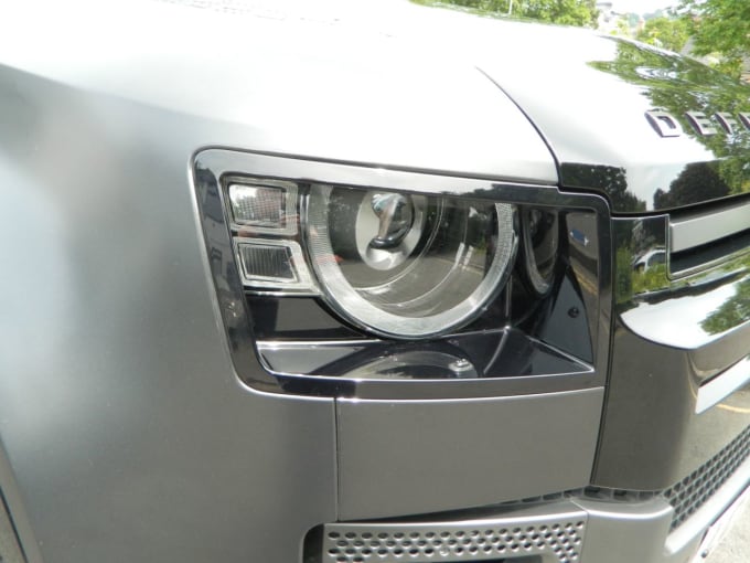 2025 Land Rover Defender