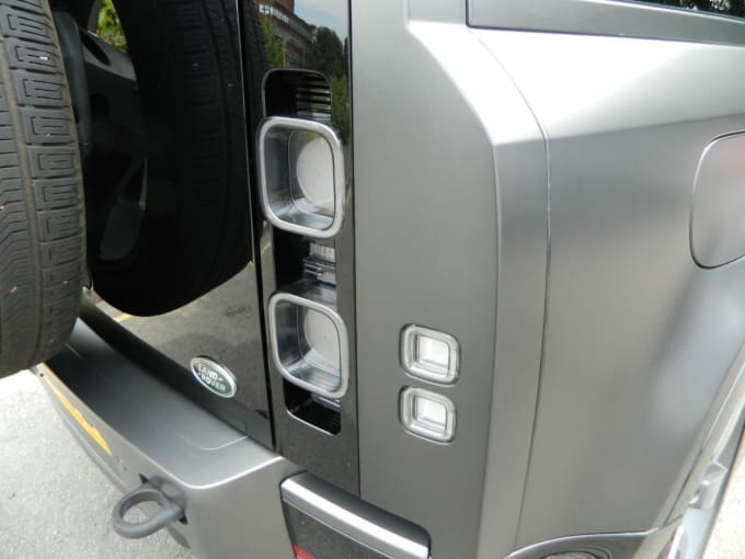 2025 Land Rover Defender