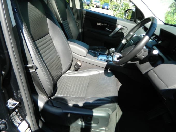 2025 Land Rover Discovery Sport