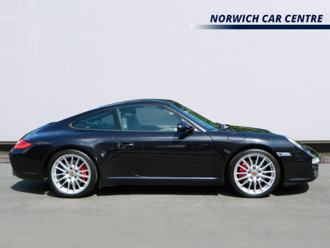 2025 Porsche 911