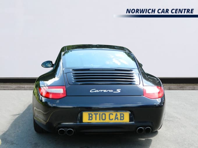2025 Porsche 911