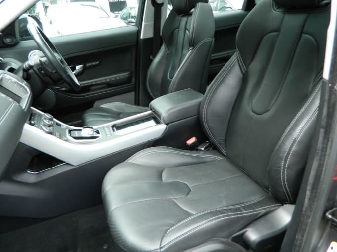2025 Land Rover Range Rover Evoque