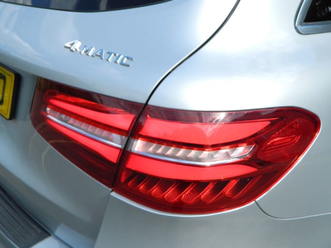 2025 Mercedes-benz Glc
