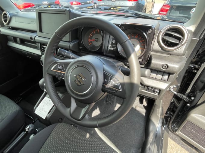 2025 Suzuki Jimny