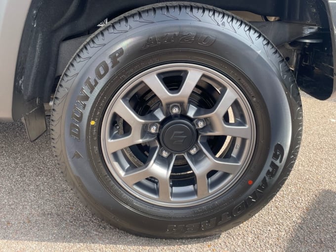 2025 Suzuki Jimny