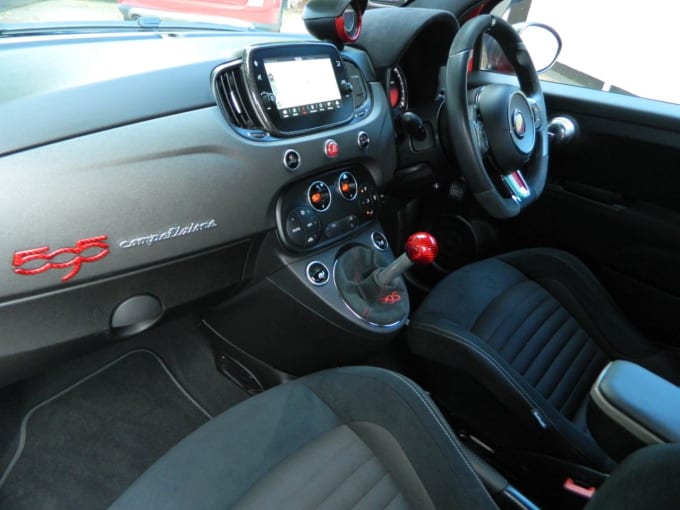 2025 Abarth 595