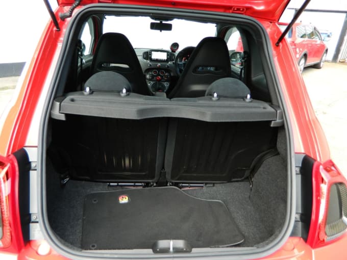 2025 Abarth 595
