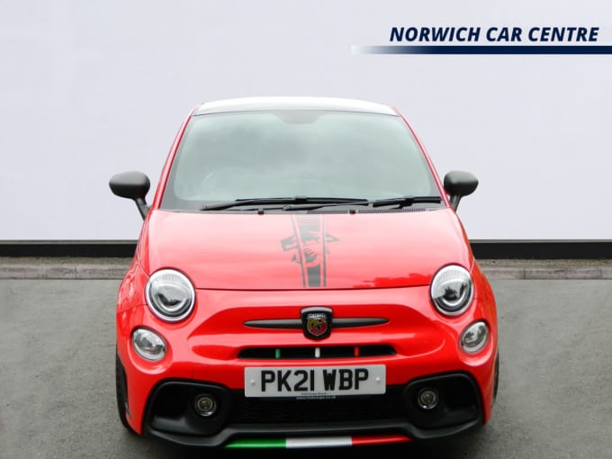 2025 Abarth 595