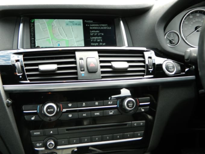 2025 BMW X4