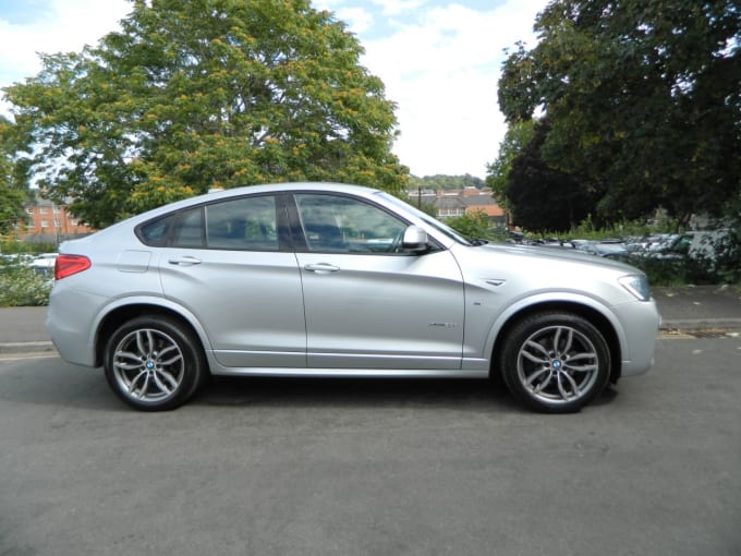 2025 BMW X4