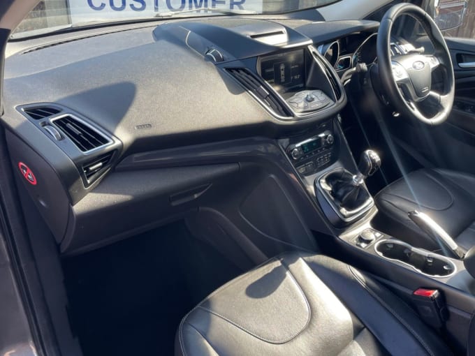2025 Ford Kuga
