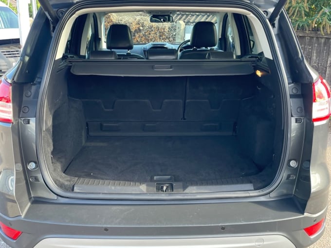 2025 Ford Kuga