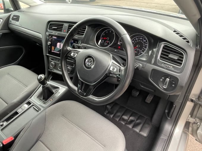 2025 Volkswagen Golf