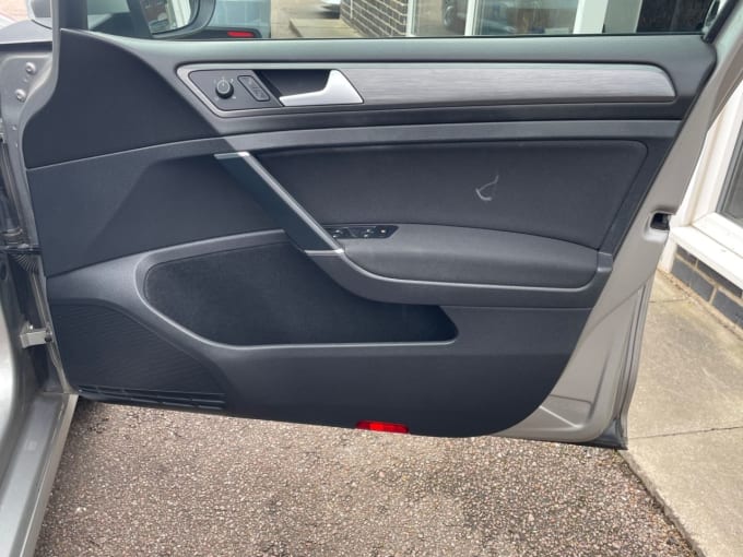 2025 Volkswagen Golf