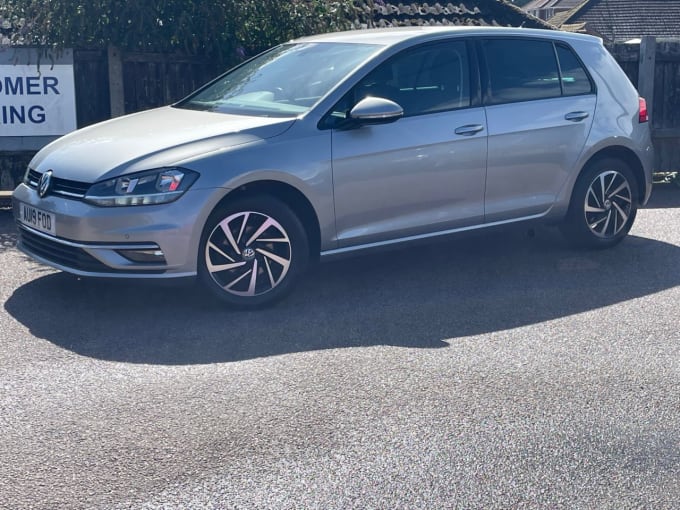 2025 Volkswagen Golf