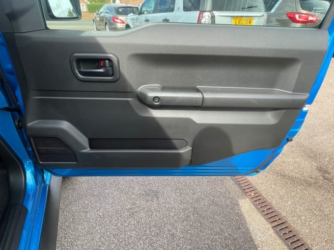 2025 Suzuki Jimny