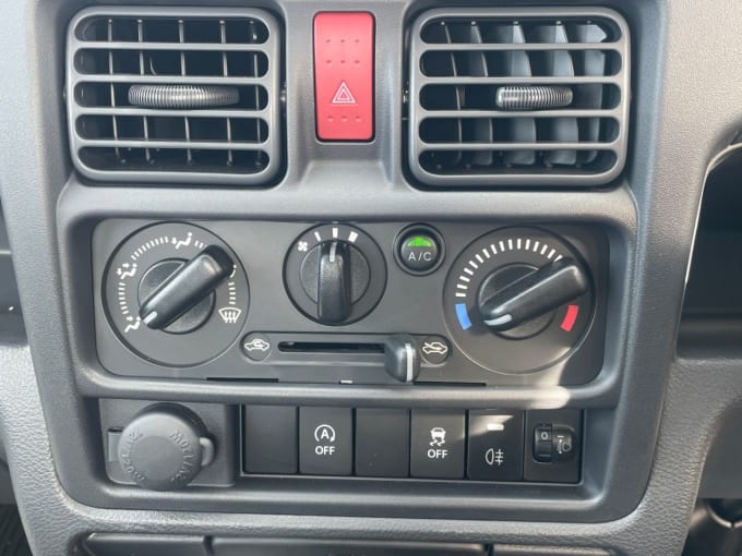 2025 Suzuki Carry