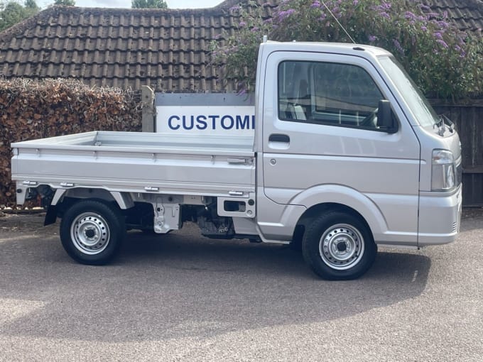 2025 Suzuki Carry