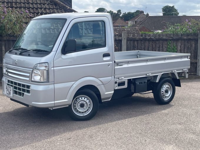 2025 Suzuki Carry