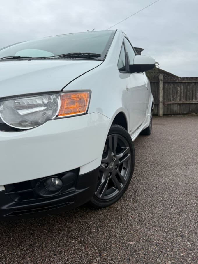 2025 Mitsubishi Colt