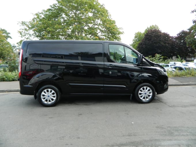 2025 Ford Transit Custom