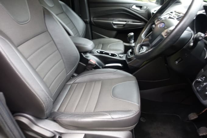 2025 Ford Kuga