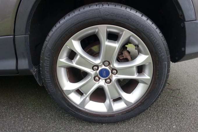 2025 Ford Kuga