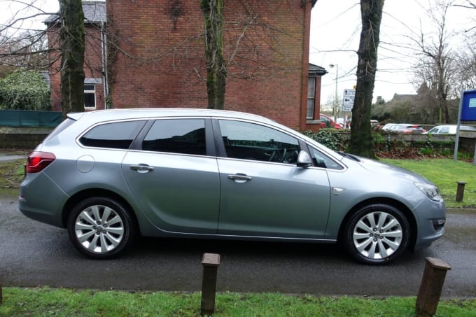 2012 Vauxhall Astra