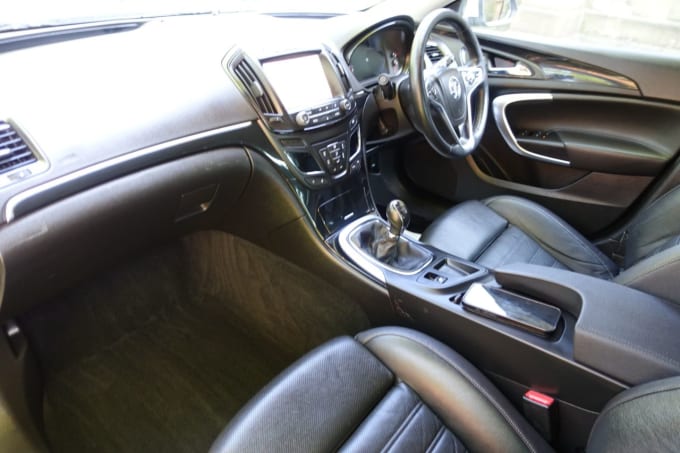 2025 Vauxhall Insignia