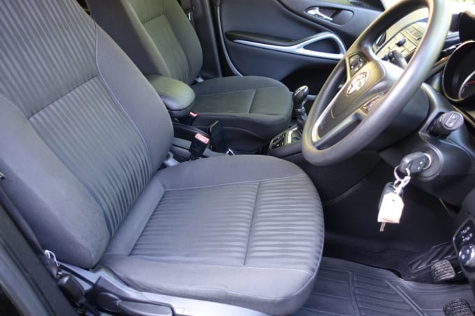 2025 Vauxhall Zafira Tourer