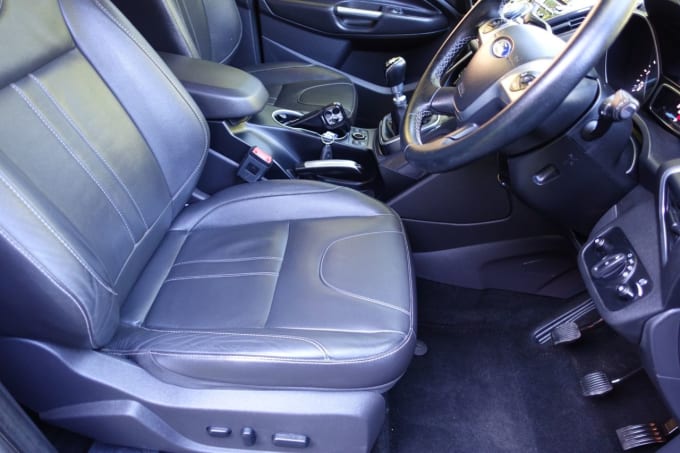 2025 Ford Kuga
