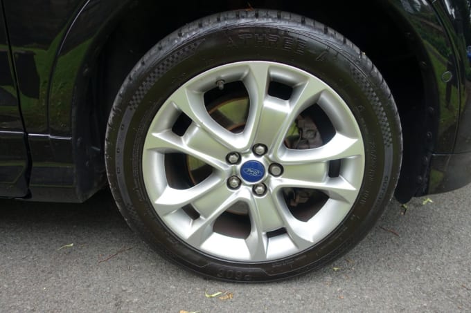 2025 Ford Kuga
