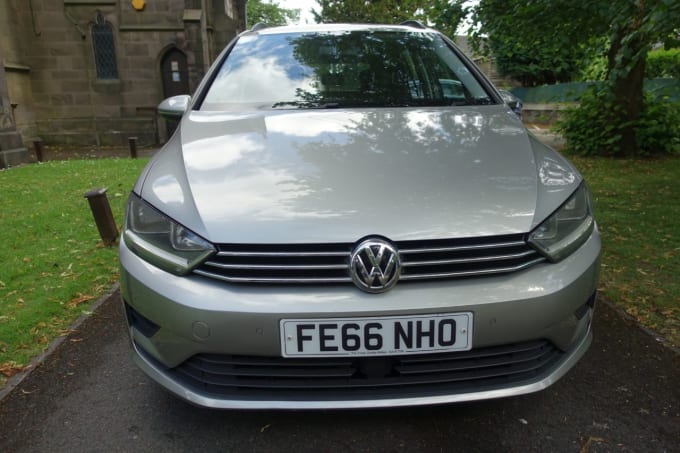 2025 Volkswagen Golf Sv