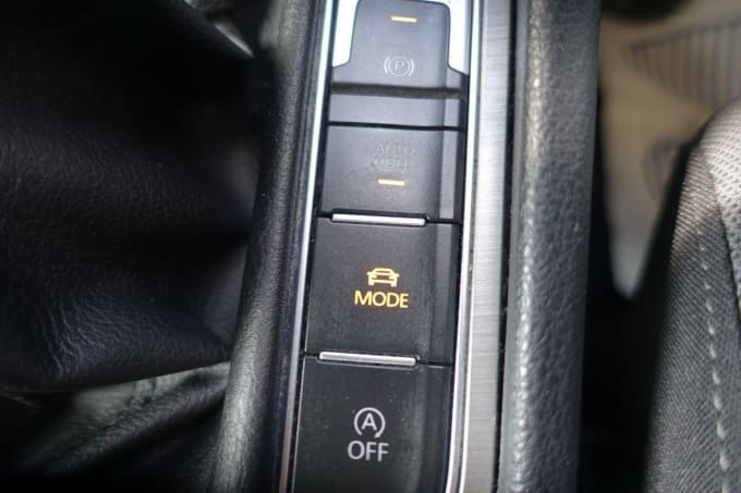 2025 Volkswagen Golf Sv