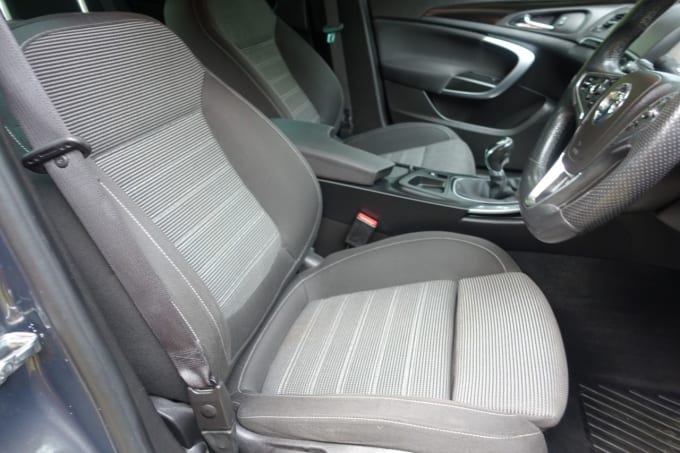 2025 Vauxhall Insignia