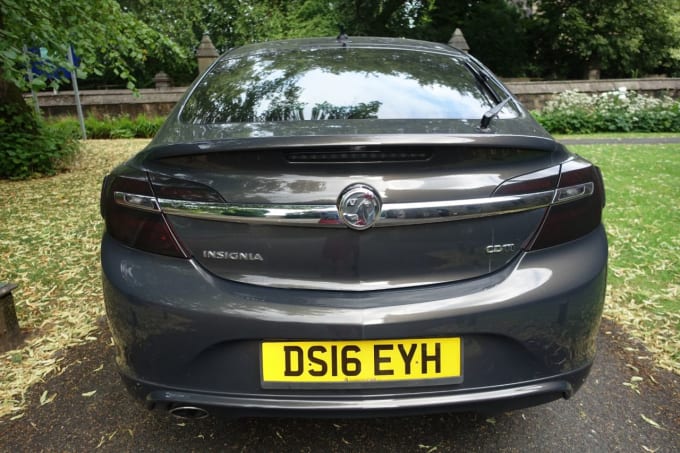 2025 Vauxhall Insignia