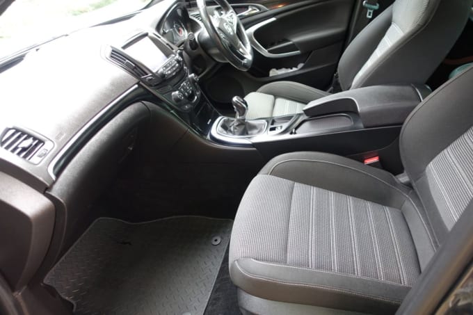 2025 Vauxhall Insignia