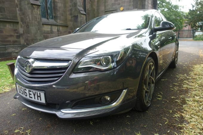 2025 Vauxhall Insignia