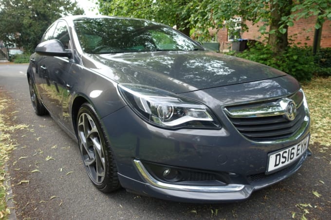 2025 Vauxhall Insignia