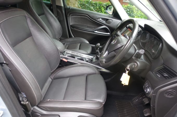 2025 Vauxhall Zafira Tourer