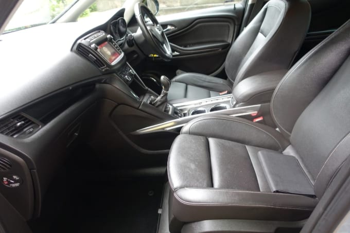 2025 Vauxhall Zafira Tourer