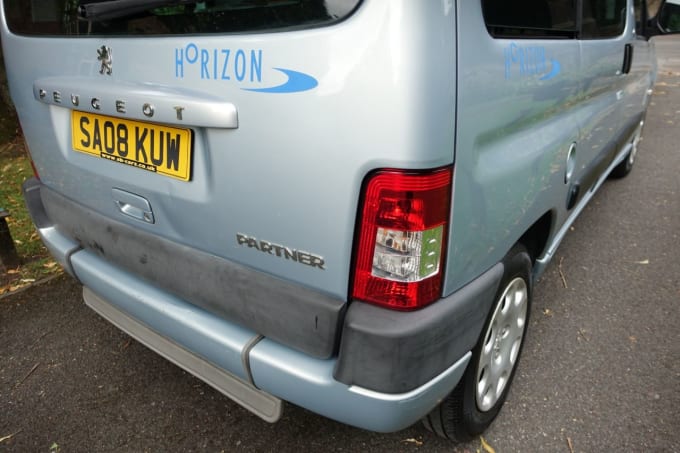 2025 Peugeot Partner Combi