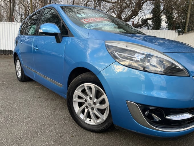 2012 Renault Scenic