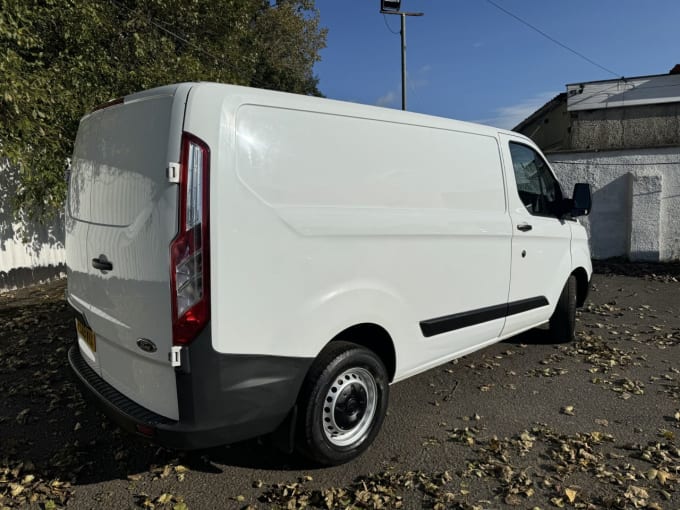 2025 Ford Transit Custom