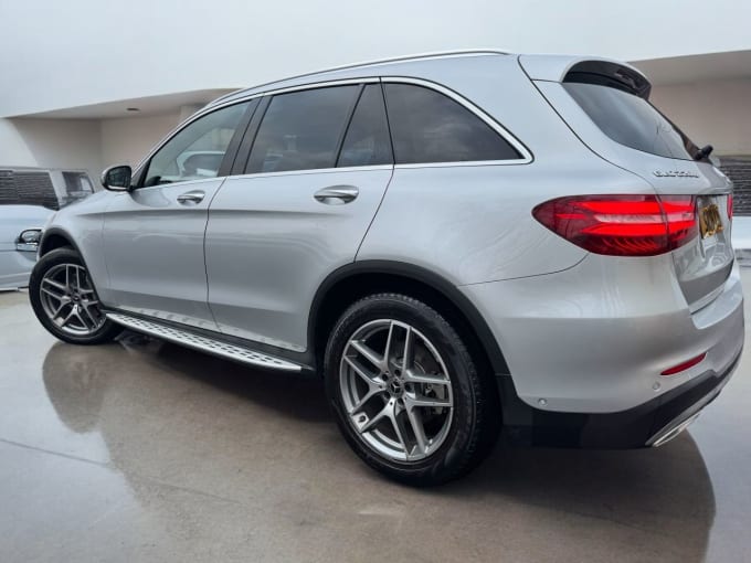 2025 Mercedes-benz Glc