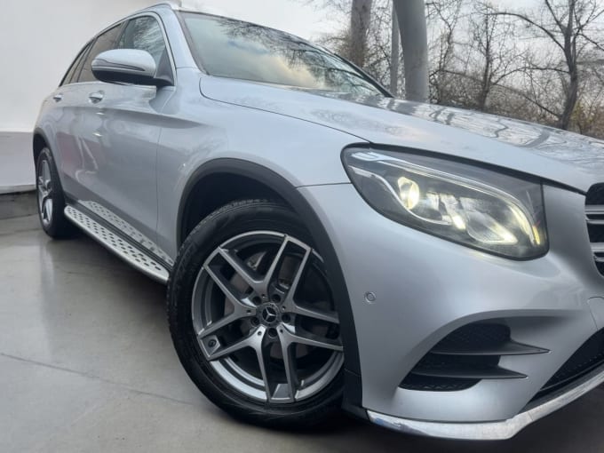 2025 Mercedes-benz Glc