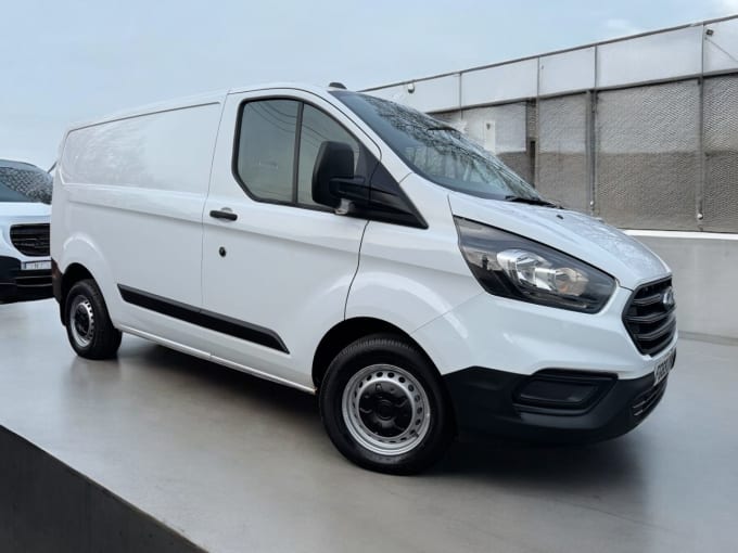 2025 Ford Transit Custom