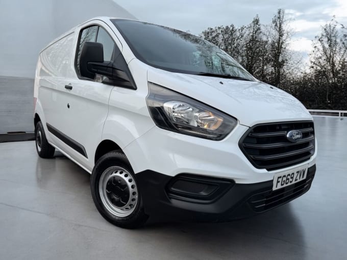 2025 Ford Transit Custom