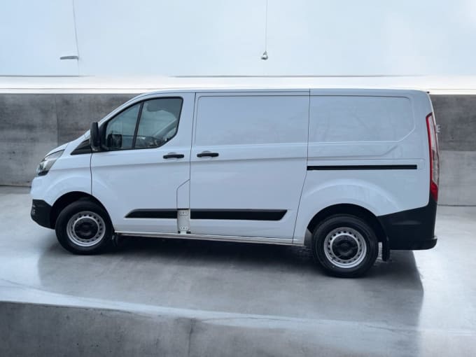 2025 Ford Transit Custom