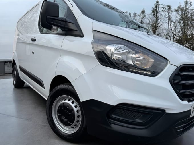 2025 Ford Transit Custom